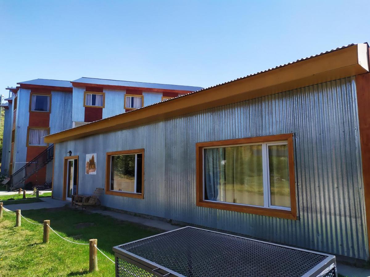 Alma Travelers Hostel El Chalten Exterior photo